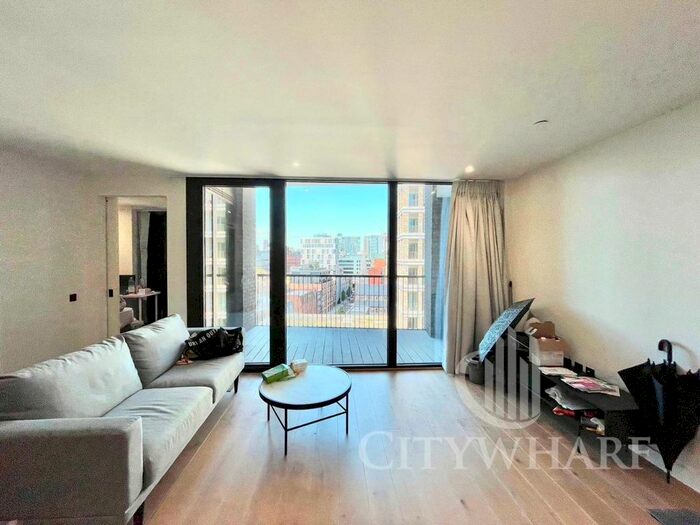 3 Bedroom Flat For Sale In Emery Way, London, E1W