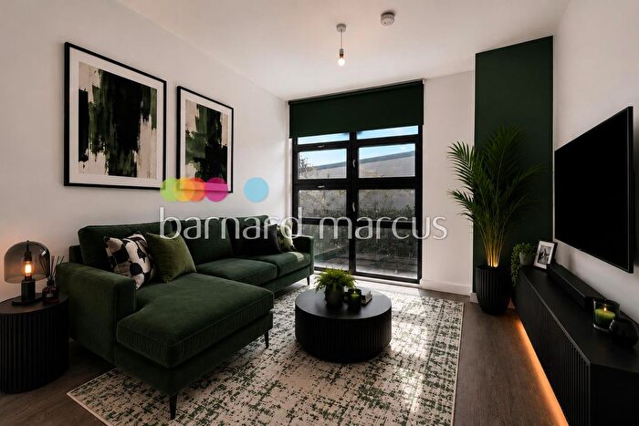 Studio To Rent In Purley Way, Croydon, CR0