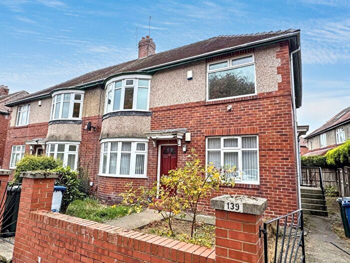 2 Bedroom Flat To Rent In Strathmore Road, Gosforth, Newcastle Upon Tyne, NE3