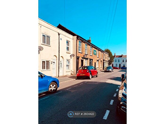 2 Bedroom Terraced House To Rent In Fox Street, Gillingham, ME7