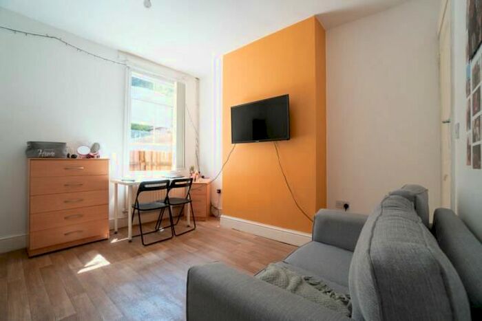 4 Bedroom Terraced House To Rent In Pope Street, Clarendon Park, LE2