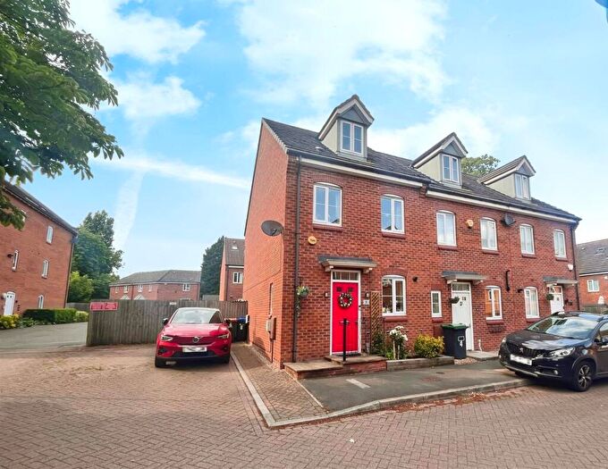 3 Bedroom End Of Terrace House For Sale In Rose Flower Grove, Hucknall, Nottingham, NG15