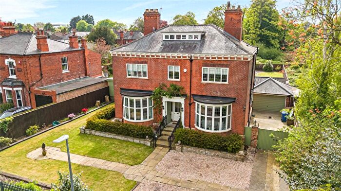 5 Bedroom Detached House For Sale In Abbey Park Road, Grimsby, North East Lincs, DN32