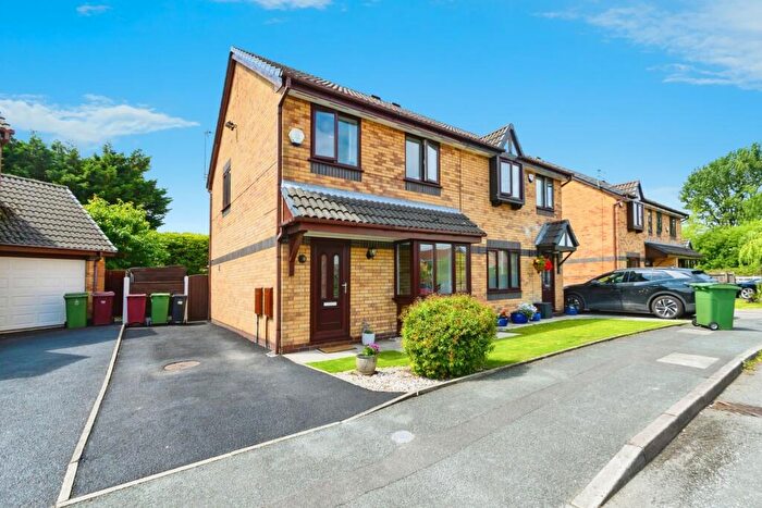 3 Bedroom Semi Detached House For Sale In Haseley Close, Radcliffe, Manchester, Greater Manchester, M26