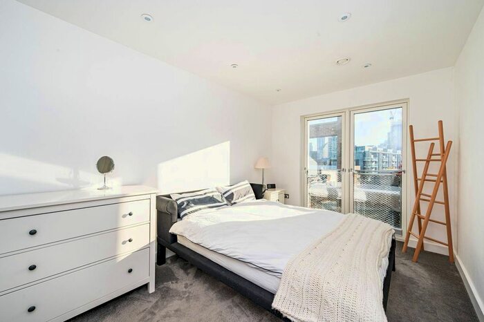 2 Bedroom Flat To Rent In Wenlock Road, Islington, London, N1