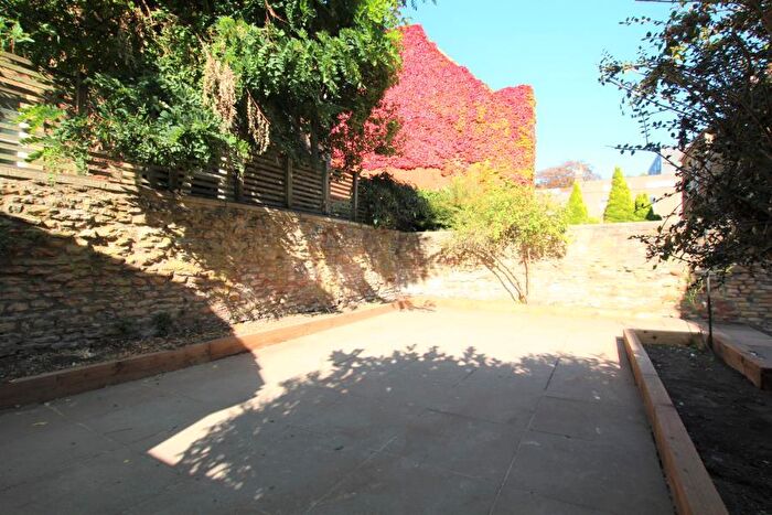 2 Bedroom Apartment To Rent In Hurle Road - Clifton, BS8