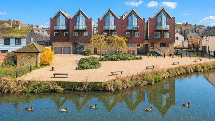 2 Bedroom Apartment For Sale In Dolphin Yard, Maidenhead Street, Hertford, SG14