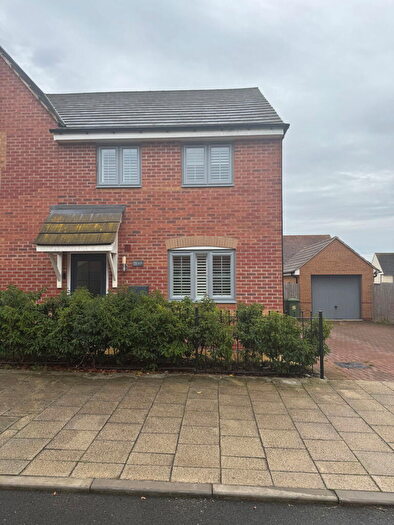 3 Bedroom Semi-Detached House To Rent In Coles Road, Corby, NN17