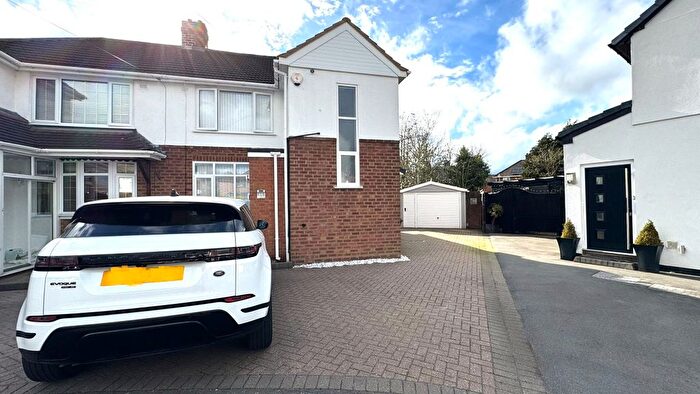 3 Bedroom Semi Detached House For Sale In Himley Close, Willenhall, WV12