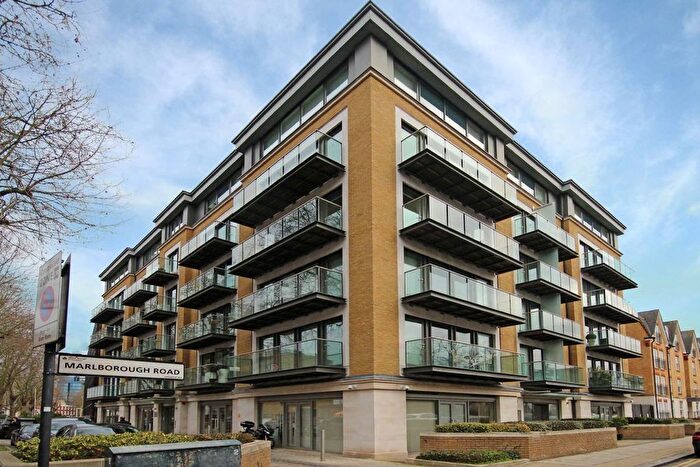 2 Bedroom Flat To Rent In Marlborough Road, London, W4