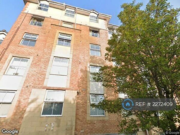 2 Bedroom Flat To Rent In Suffolk House, Bournemouth, BH2