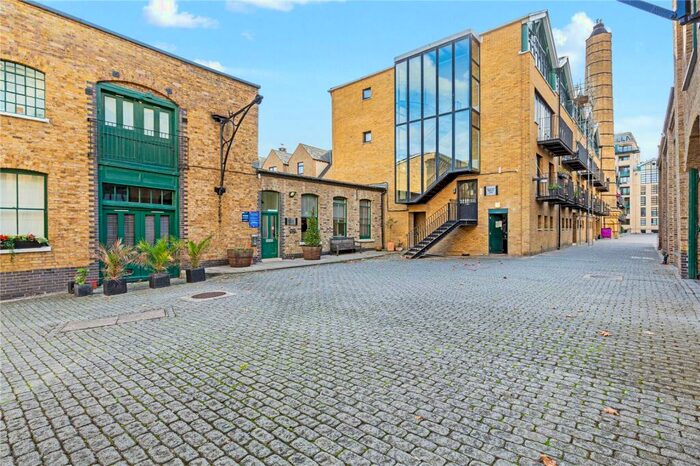 1 Bedroom Apartment To Rent In Westferry Road, E14