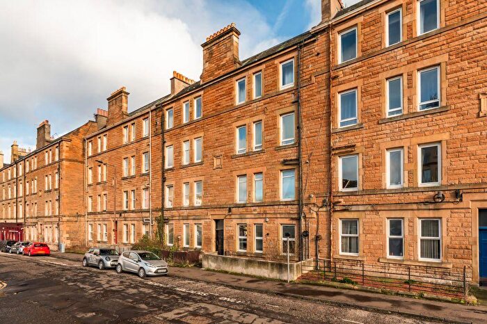 1 Bedroom Flat For Sale In / Stewart Terrace, Edinburgh, EH11