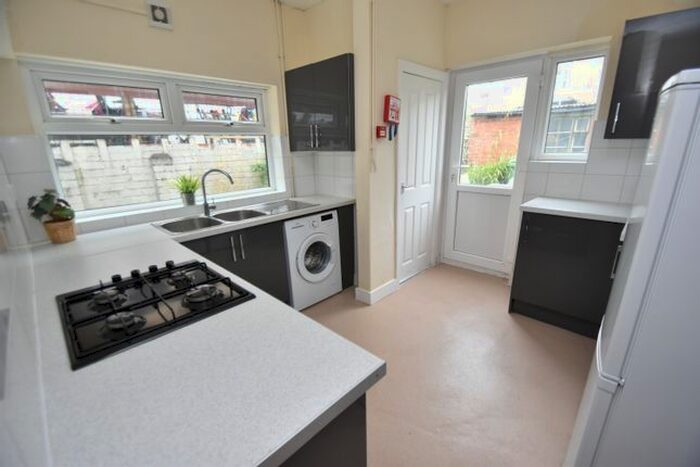 6 Bedroom Property To Rent In Newfoundland Road, Heath, Cardiff CF14