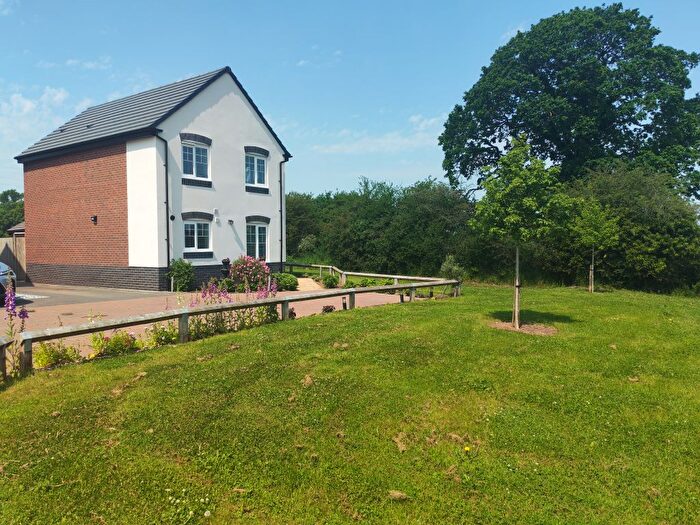 3 Bedroom Property To Rent In Pickering Croft, Stafford, ST16