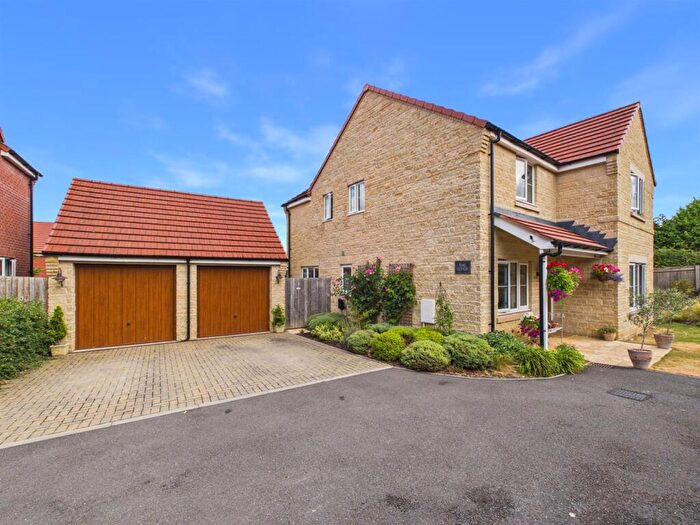 4 Bedroom Detached House For Sale In Green Street, Brockworth, Gloucester, GL3