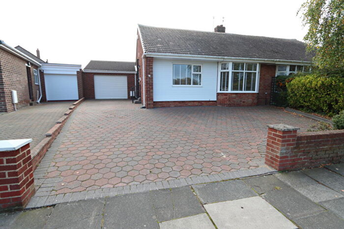2 Bedroom Semi-Detached Bungalow For Sale In Shaftesbury Crescent, Marden, North Shields, NE30