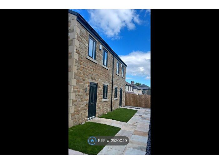 3 Bedroom Semi-Detached House To Rent In Whitehall Road, Wyke, Bradford, BD12