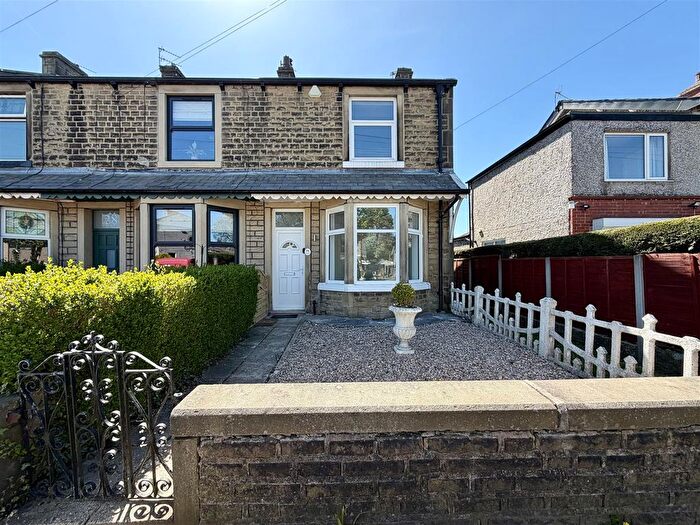 2 Bedroom Terraced House To Rent In Castle Road, Colne, BB8