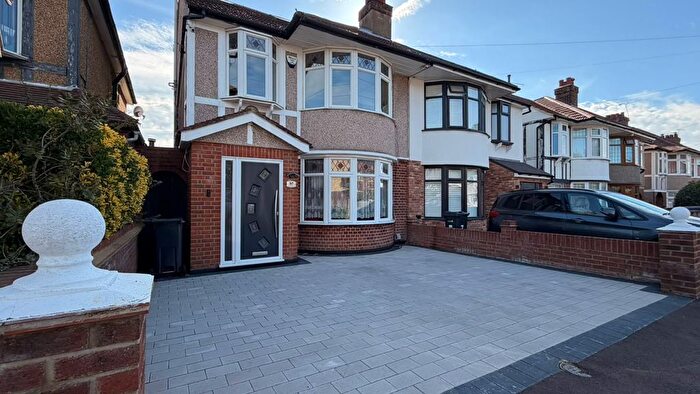 4 Bedroom Terraced House To Rent In Grenville Gardens, Woodford Green, IG8