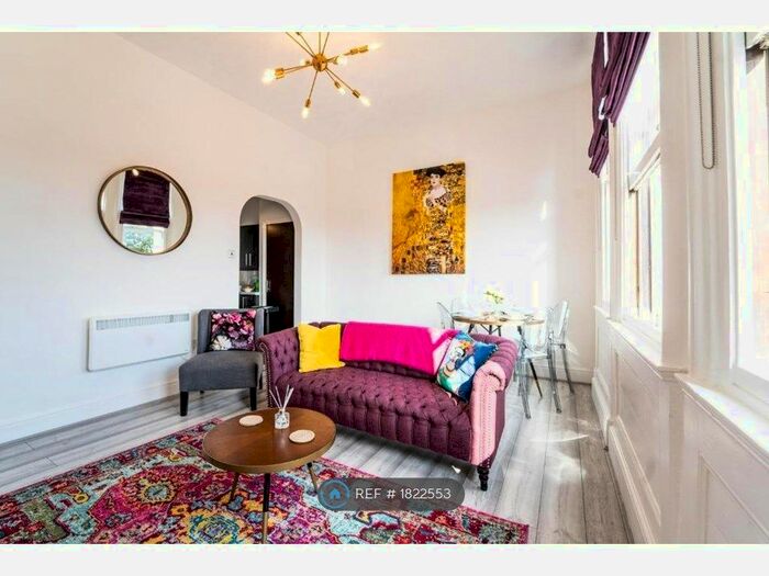 2 Bedroom Flat To Rent In Kings Road, Great Yarmouth, NR30