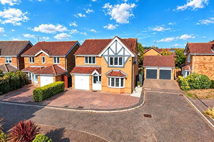 4 Bedroom Detached House For Sale In Ely Way, Rayleigh, SS6