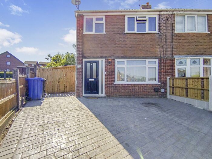 3 Bedroom Semi Detached House For Sale In Ian Road, Newchapel, Stoke-On-Trent, ST7