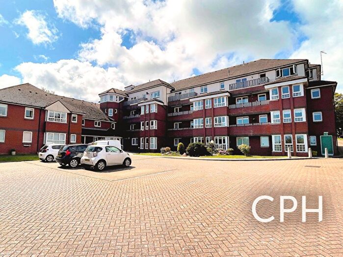 2 Bedroom Flat For Sale In Filey Road, Scarborough, YO11