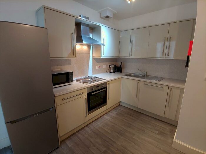 3 Bedroom Flat To Rent In Dalkeith Road, Newington, Edinburgh, EH16