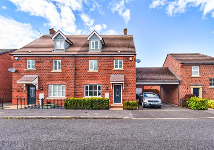 4 Bedroom Semi Detached House For Sale In Cherwell Gardens, Bingham, Nottingham, NG13