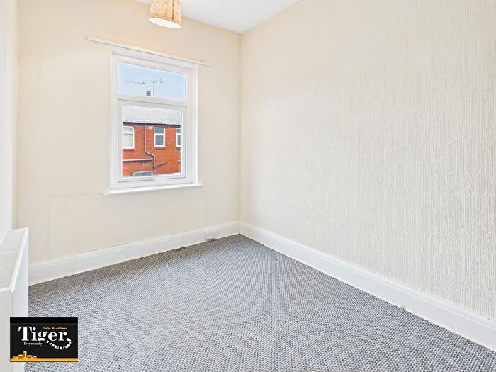2 Bedroom End Terrace House To Rent In Garrick Grove, Blackpool, FY3