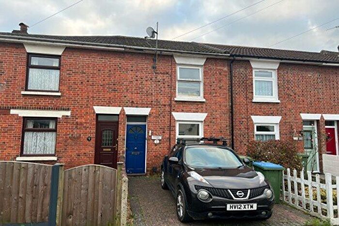 2 Bedroom Property To Rent In Waverley Road, Southampton, SO15