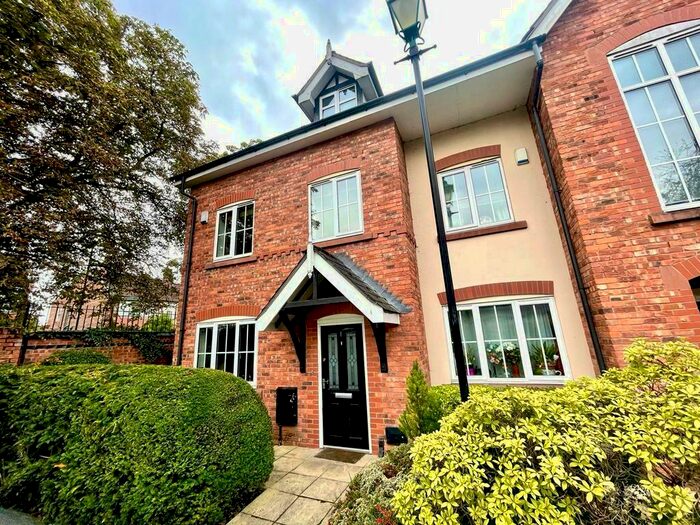 4 Bedroom Town House To Rent In Hartley Hall Gardens, Whalley Range, M16