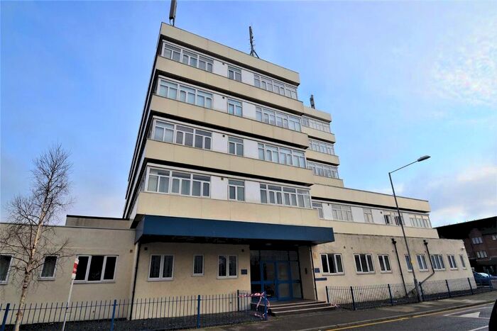 1 Bedroom Flat To Rent In Riverside Heights, Dock Road, Tilbury, RM18
