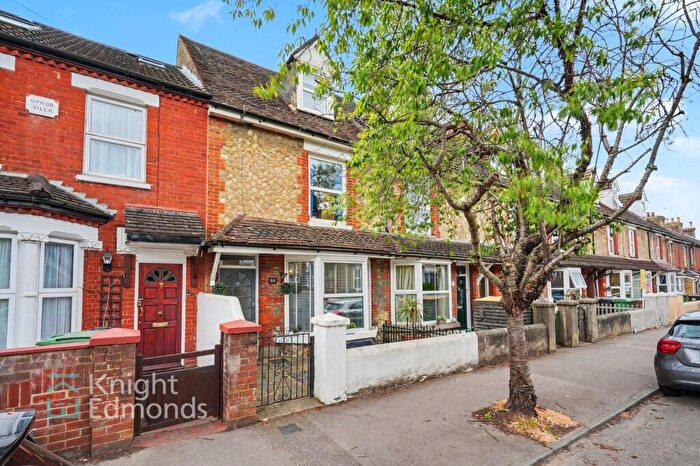 3 Bedroom Terraced House For Sale In Holland Road, Maidstone, ME14