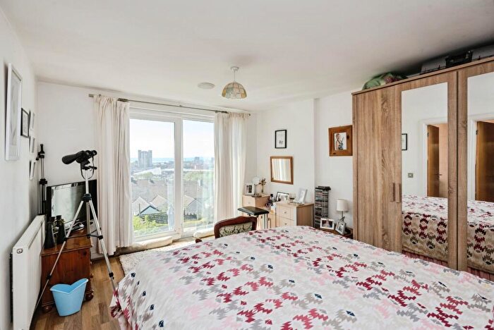 3 Bedroom End Of Terrace House For Sale In Kilvey Terrace, St. Thomas, Swansea, SA1