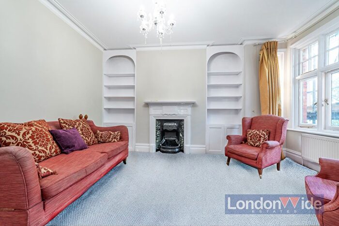 3 Bedroom Flat For Sale In Hamlet Gardens, Hammersmith, W6