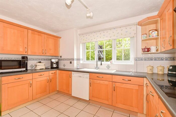 5 Bedroom Detached House For Sale In Foster Lane, Ashington, West Sussex, RH20