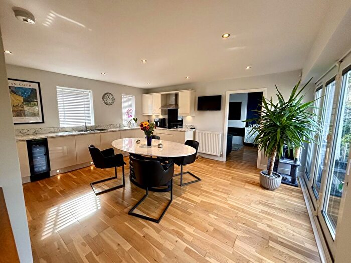 2 Bedroom Detached Bungalow For Sale In Apperley Gardens, Bradford, BD10