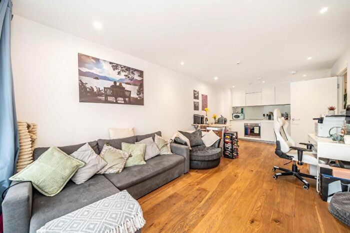 1 Bedroom Flat To Rent In Tiltman Place, London, N7