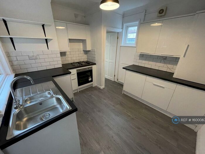 1 Bedroom Flat To Rent In Queens Road, Fareham, PO16