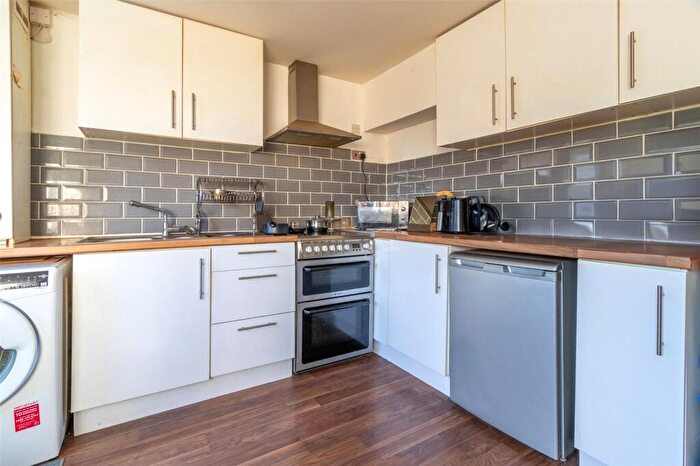 2 Bedroom End Of Terrace House To Rent In Knowlands, Highworth, Wiltshire, SN6