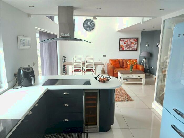 3 Bedroom Terraced House For Sale In Victoria Street, Aberaeron, Ceredigion, SA46