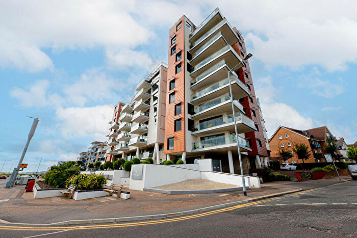 2 Bedroom Apartment To Rent In The Leas, Westcliff-on-sea, SS0