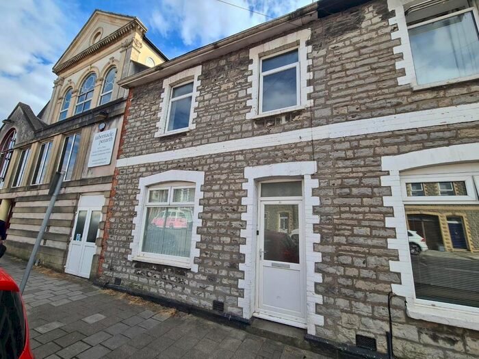 4 Bedroom Property To Rent In Plassey Street, Penarth, CF64