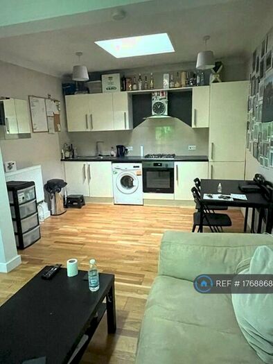 1 Bedroom Flat To Rent In Seven Sisters Road, London, N15