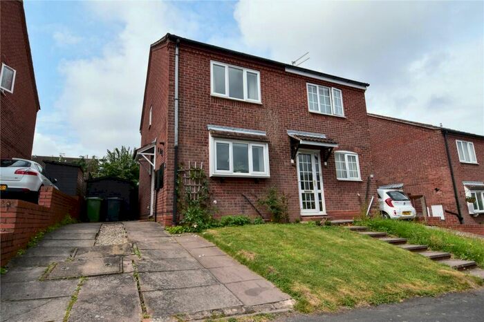 2 Bedroom Semi-Detached House To Rent In Sheepcroft Close, Redditch, B97