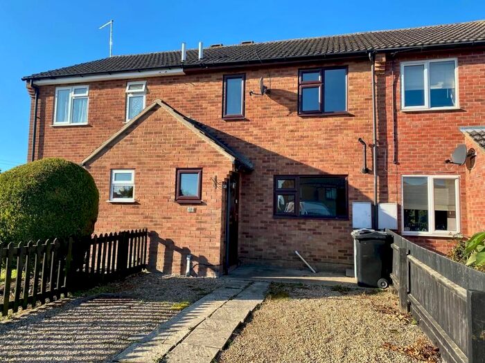 3 Bedroom Terraced House To Rent In Lancaster Way, Market Deeping, Peterborough, PE6