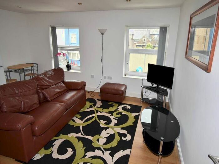 1 Bedroom Flat To Rent In Osprey House, Oystermouth Road, City Centre, Swansea, SA1