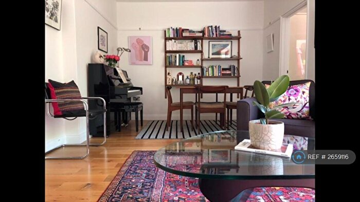 1 Bedroom Flat To Rent In Constantine Road, London, NW3